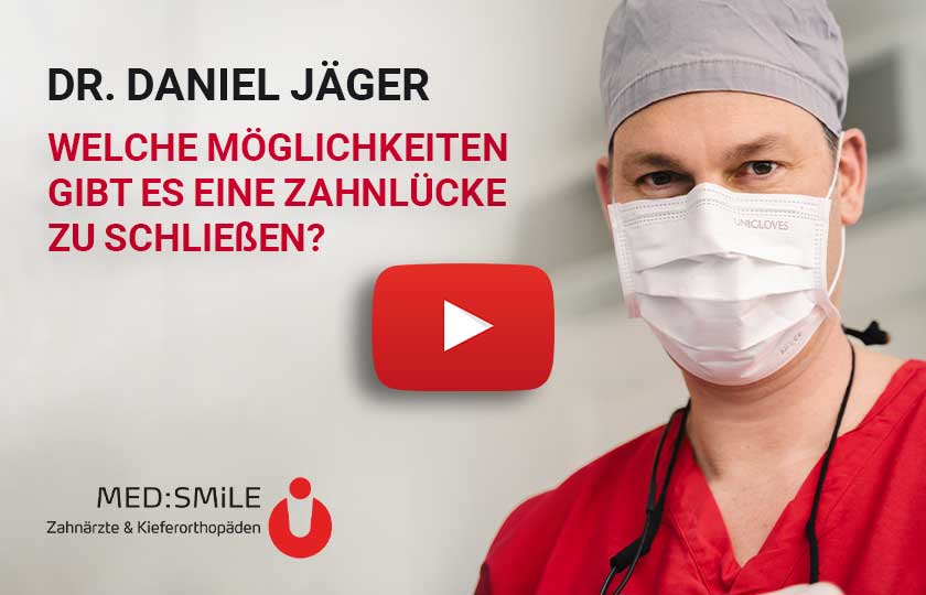 Zahnarzt Dr. Daniel Jäger spricht im Video-Interview über Zahnersatz